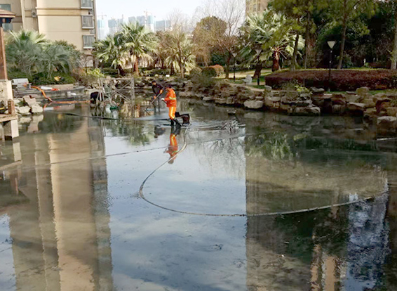 朗县景观池淤泥清理