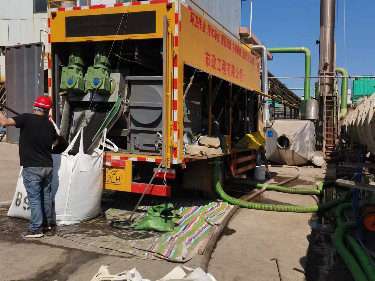 朗县淤泥压干处理